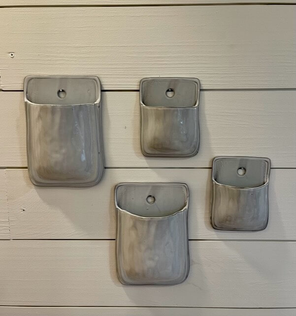 Terra-cotta wall hangers